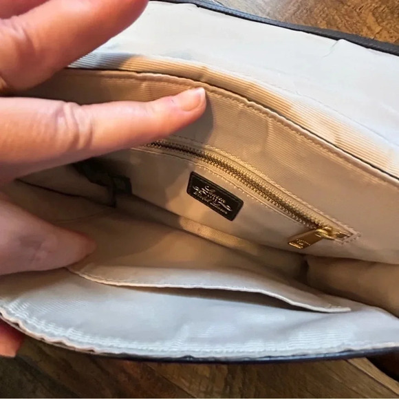 Lauren Ralph Lauren Bexley‎ Heath Medium Messenger Black W/Brown Strap & Buckles - Picture 12 of 13